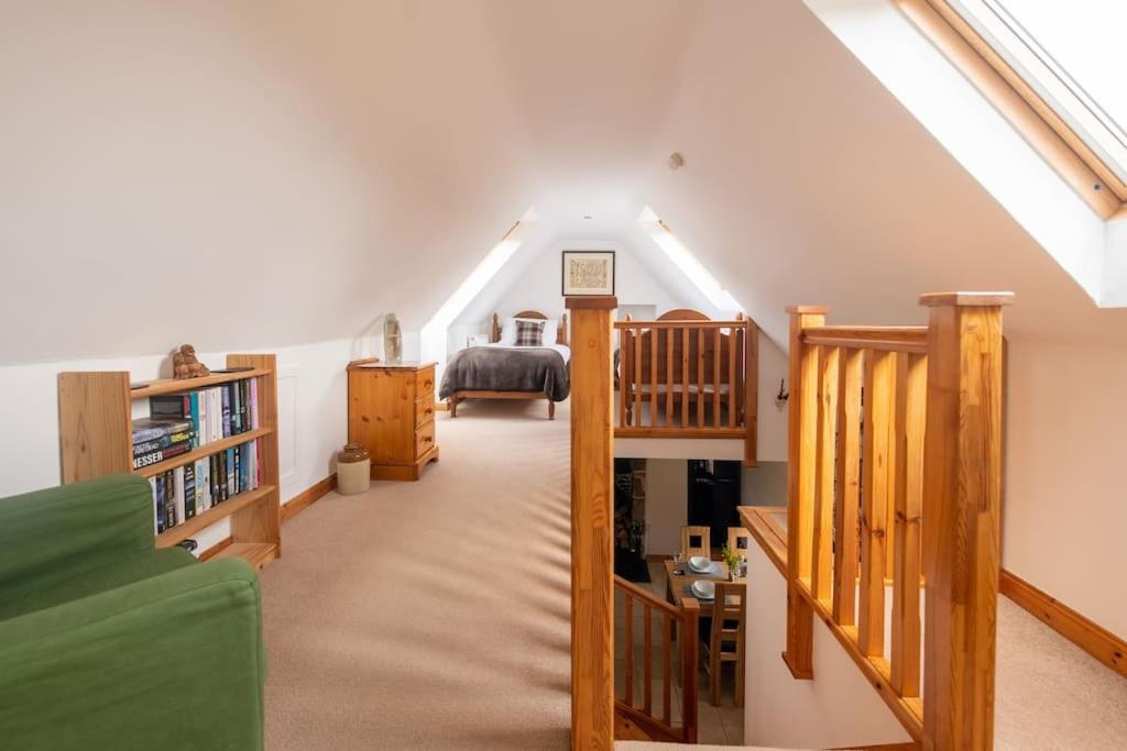 Cosy & Rustic Retreat - Woodland Cottage. Nairn Eksteriør bilde